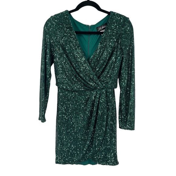 La Femme Dresses & Skirts - La Femme dress green sequined ruched long sleeve cocktail size 2